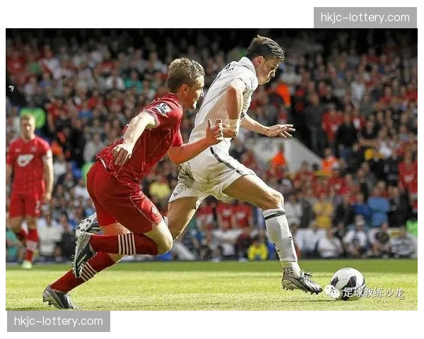 观点：现代边锋的角色模糊化，是否削弱了传统下底传中的战术价值？